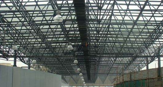 保山听网架公司的名目师阐述其网架的季节个性